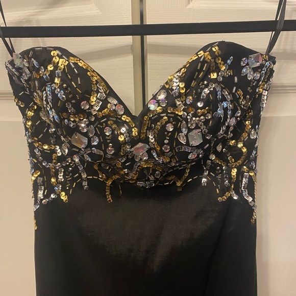 Jump Apparel Prom/Formal Strapless Dress/ Size 1/2 - Picture 2 of 6